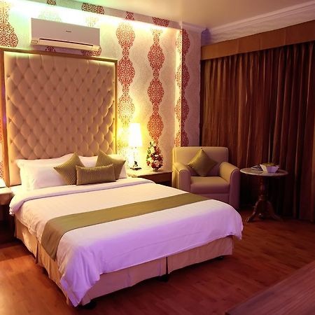 Hotel Swiss Garden Дакка Экстерьер фото